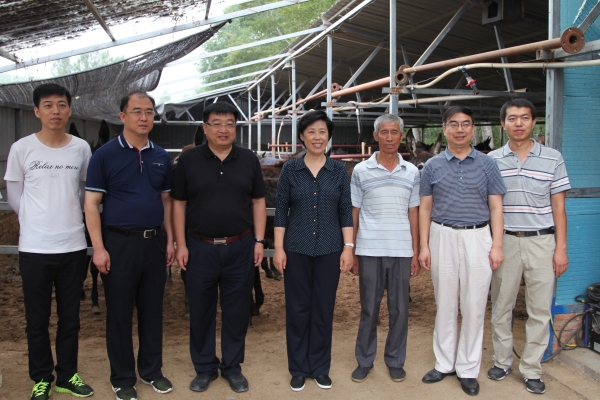 省委常委、宣传部长田向利到上三合义村调研指导纽约国际官网扶贫工作