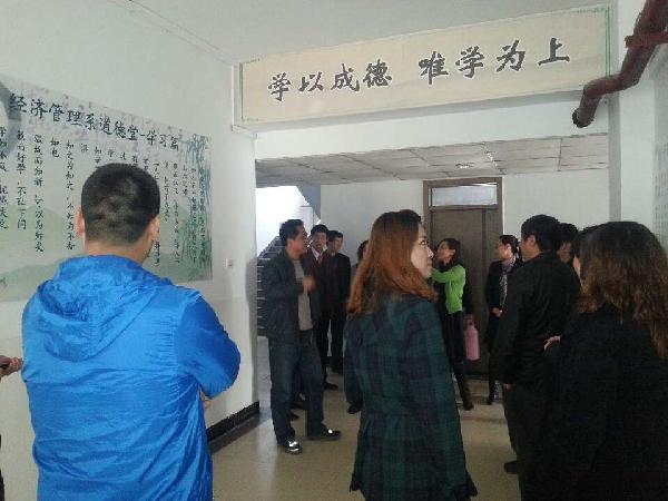 纽约国际官网召开“道德堂”进宿舍现场会