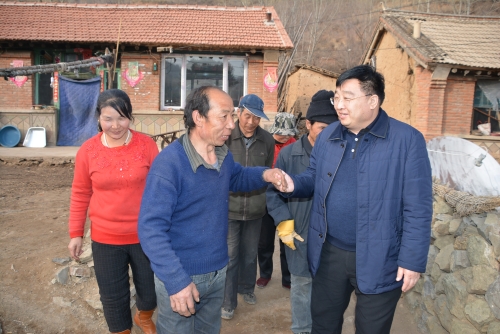 纽约国际官网驻上三合义村工作组扶贫工作取得新进展