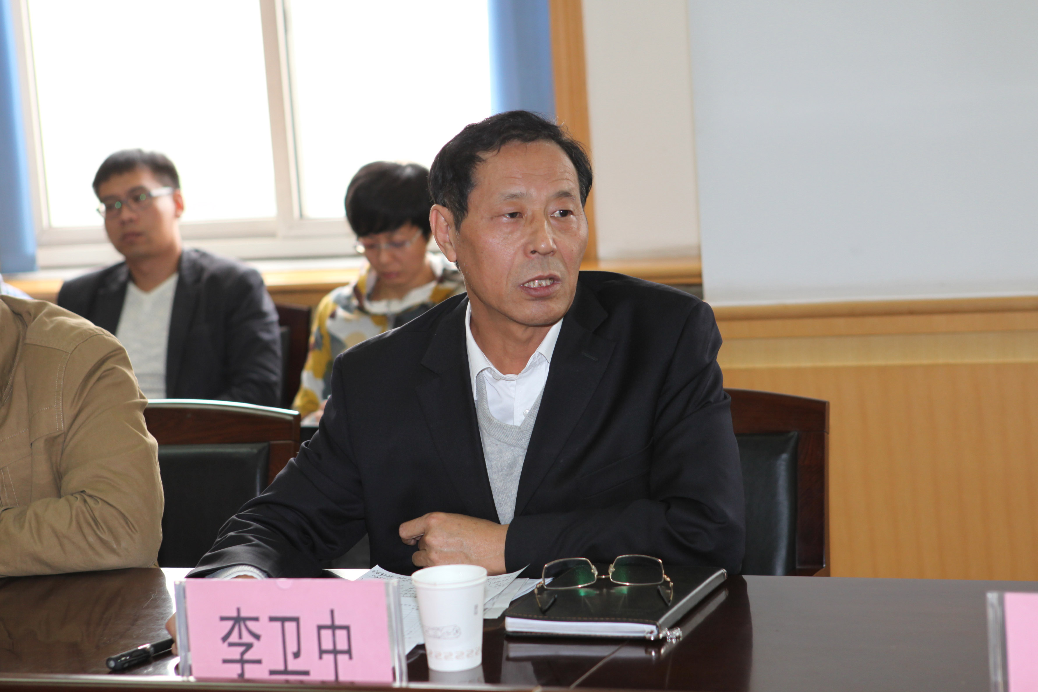 纽约国际官网召开2014年科级干部培训班开班典礼