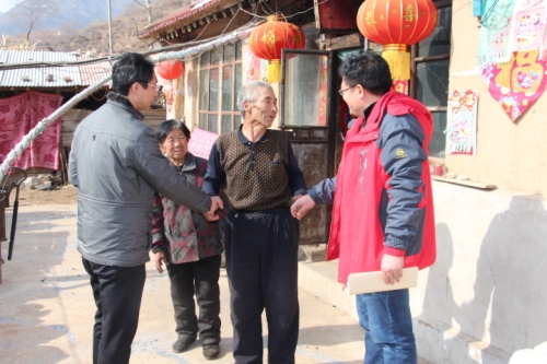 纽约国际官网驻六合店村工作组召开第一次“两委”班子会议